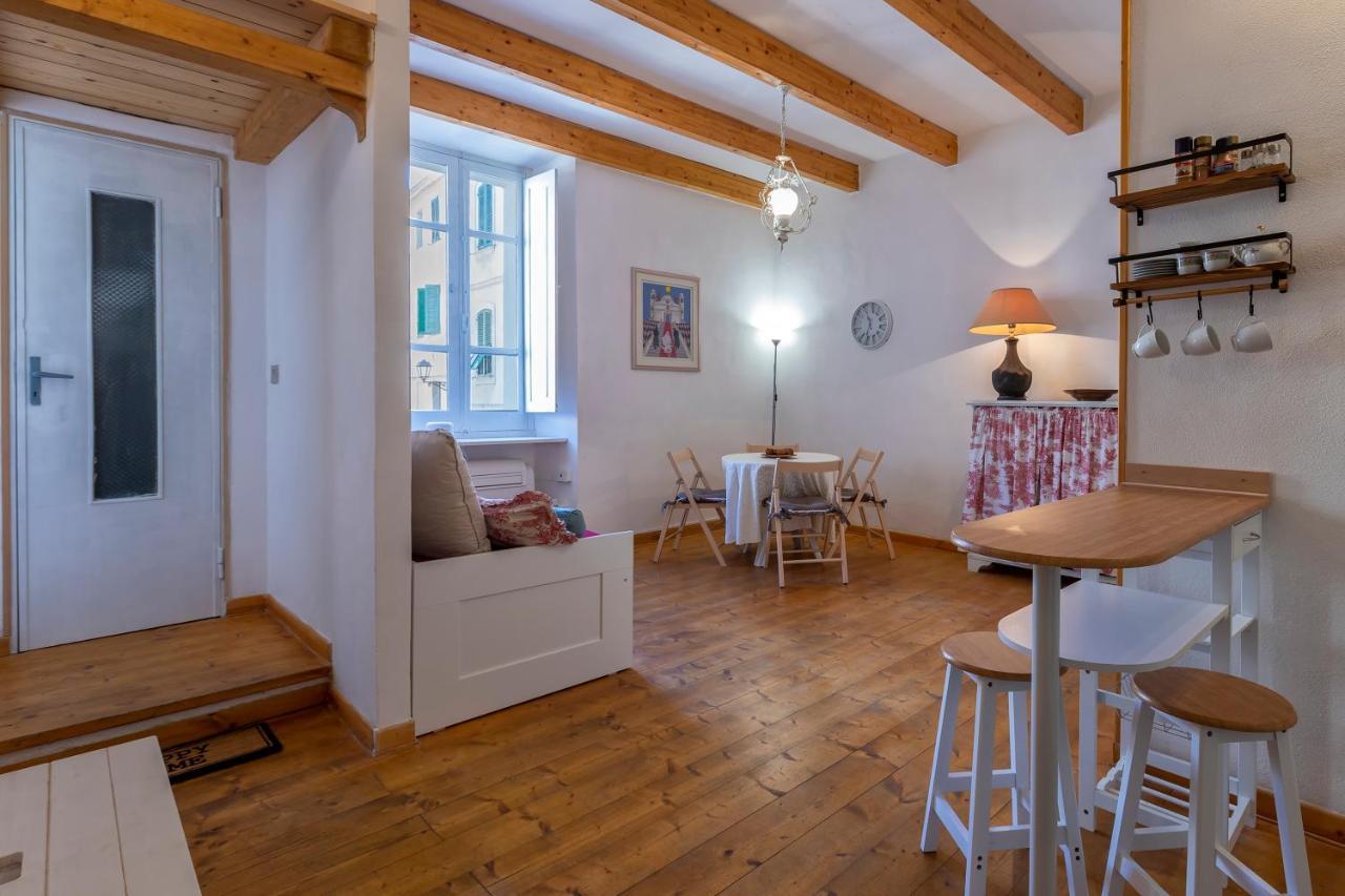 Ferienwohnung La Finestra Sul Teatro Alghero Exterior foto